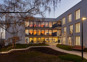 Pflegeheim Karlshöhe Ludwigsburg bei Nacht